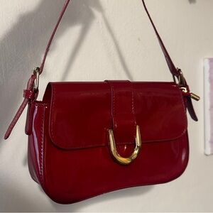 Elegant Red Shoulder Bag